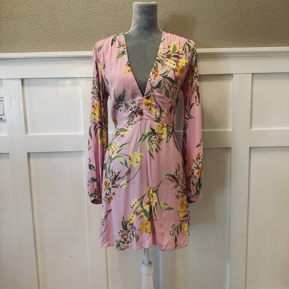 NWT AFRM Cutout Flounce Hemline Mini Dress Size:M Monna Pink Floral Long Sleeve - Picture 2 of 14